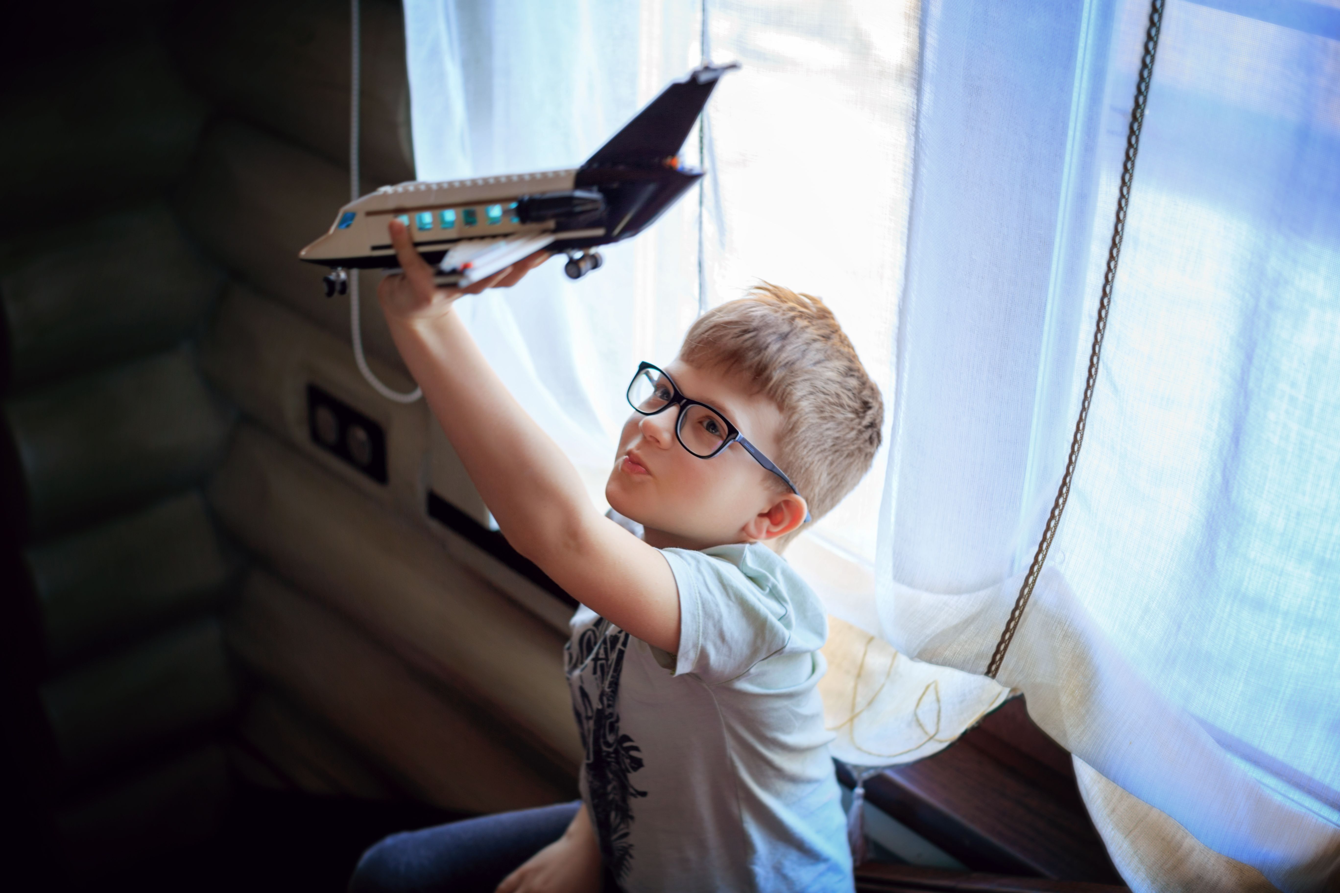 airplane in dream symbolism