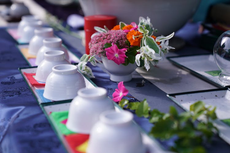 Traditional Table Serving With Bowls