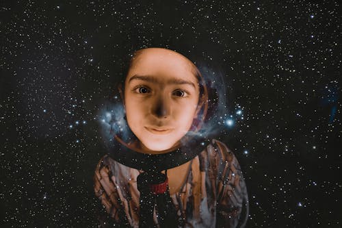 Бесплатное стоковое фото с галактика, детский портрет, космос