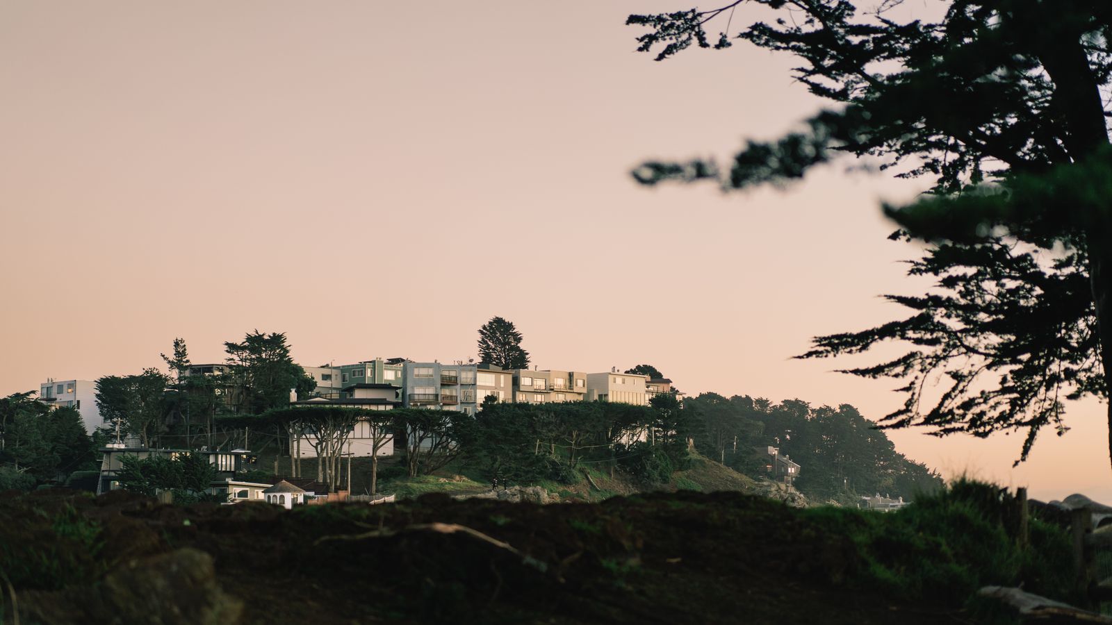 Connect with HomesVector