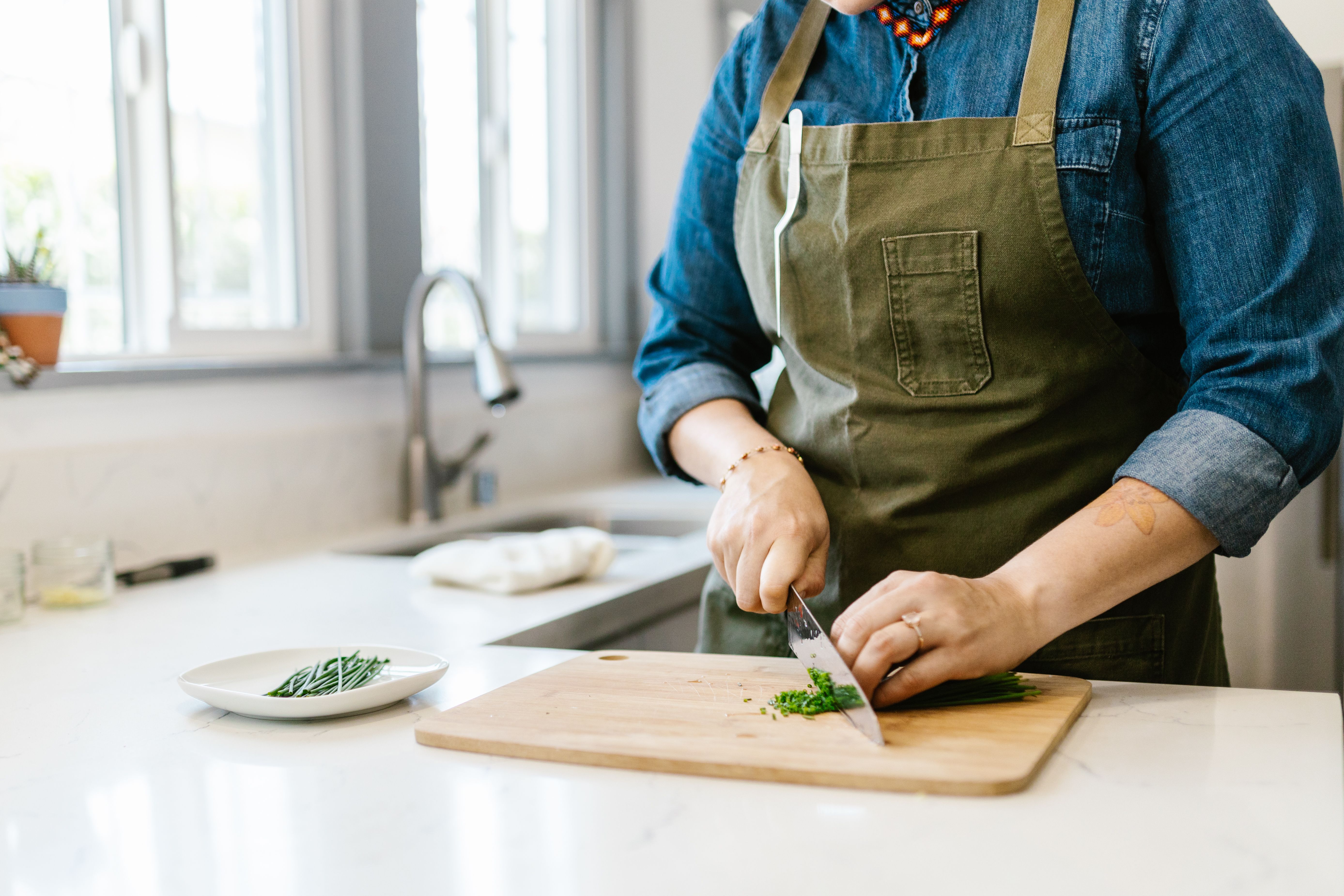 10 kitchen hacks every cook should know — Photo by RDNE Stock project on Pexels