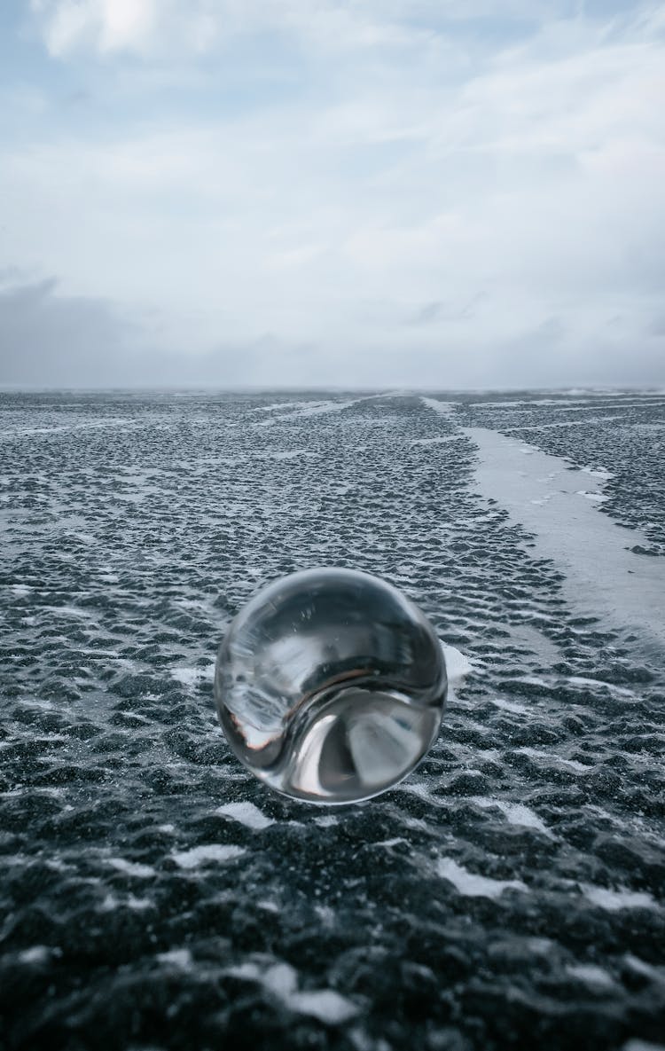 Circular Droplet Over The Ground