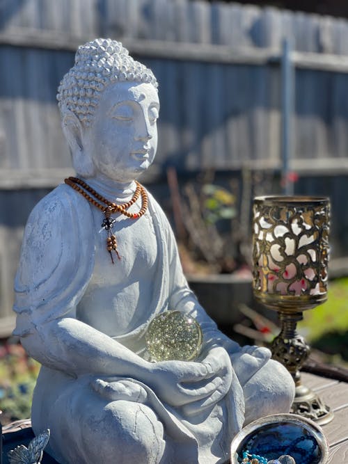 Foto d'estoc gratuïta de assegut, bola de vidre, Buda