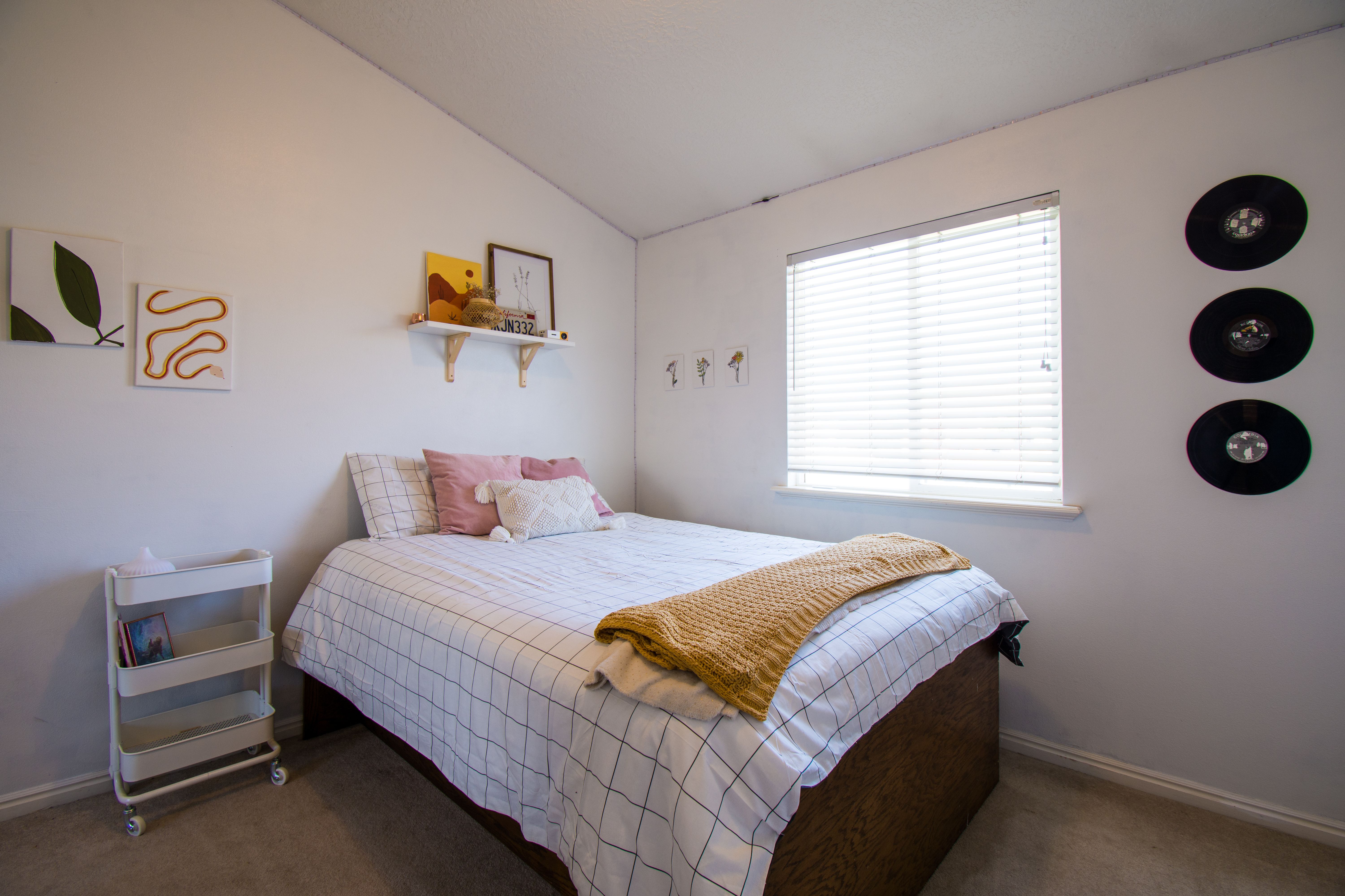 A Clean and Organized Bedroom · Free Stock Photo