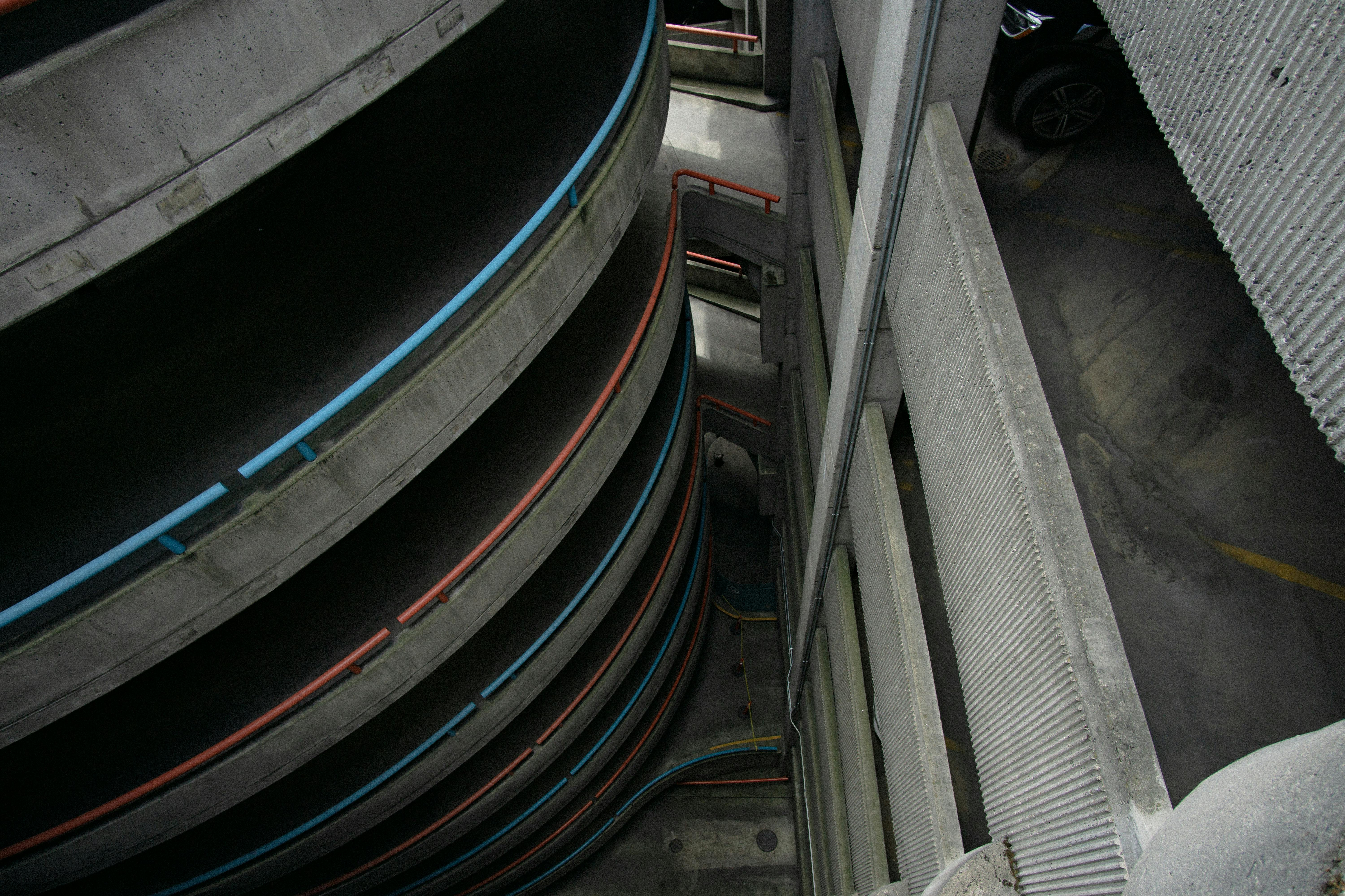 Ilmainen kuvapankkikuva tunnisteilla ajoneuvo, arkkitehtuuri, auto Kuvapankkikuva