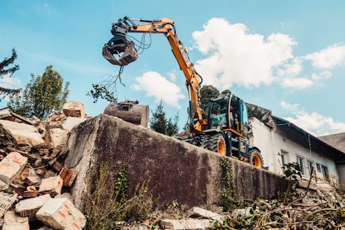 Foto d'estoc gratuïta de brossa, demolició, esplanadora