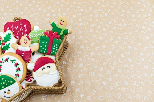 Gingerbreads on a Woven Basket