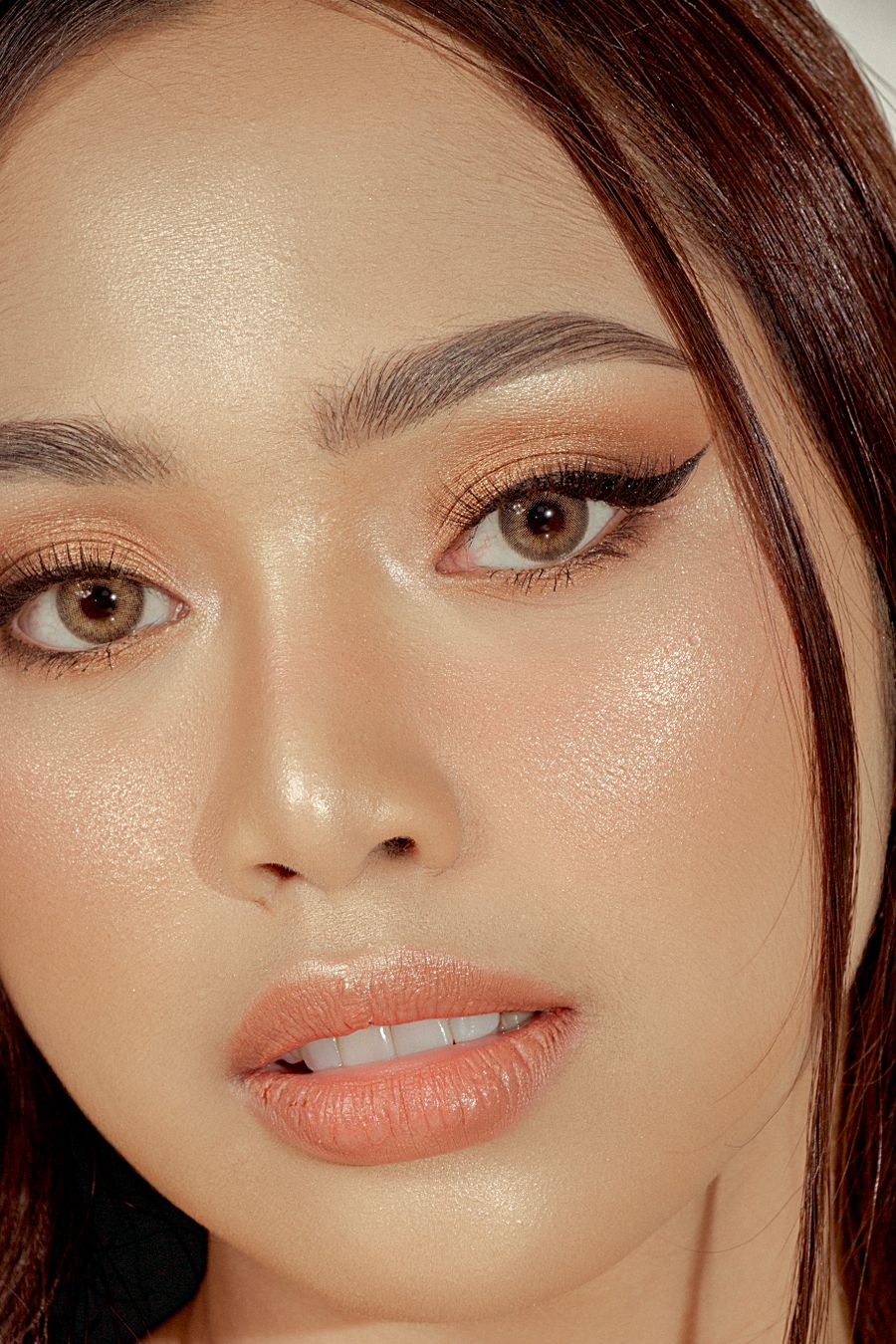 Flawless glassy skin makeup close-up by Royal Glow Beauty Makeover Hyderabad
