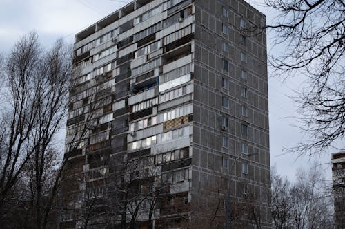 Ingyenes stockfotó akadály, alacsony szögű felvétel, bérház témában