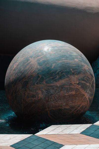 Weathered stone surface — Luis Cen on Pexels