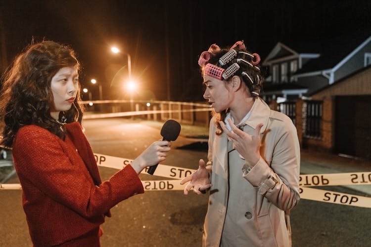 A Reporter Interview A Woman