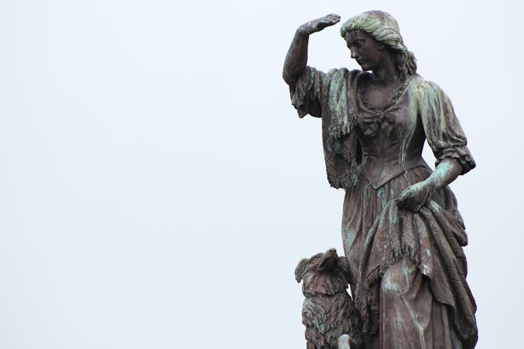 Flora Macdonald Statue