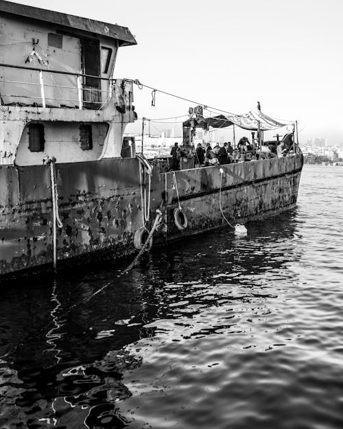 Δωρεάν στοκ φωτογραφιών με άσπρο και μαύρο, βάρκα, παλαιός