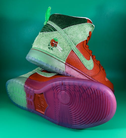 Close-up of Nike SB Dunk High Strawberry Cough