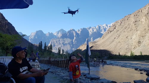 Základová fotografie zdarma na téma dron v horách, létání v horách