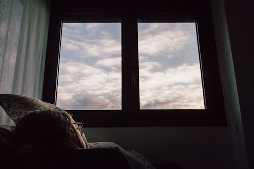 Clever Ways to Maximize Natural Light in Shorter Days
