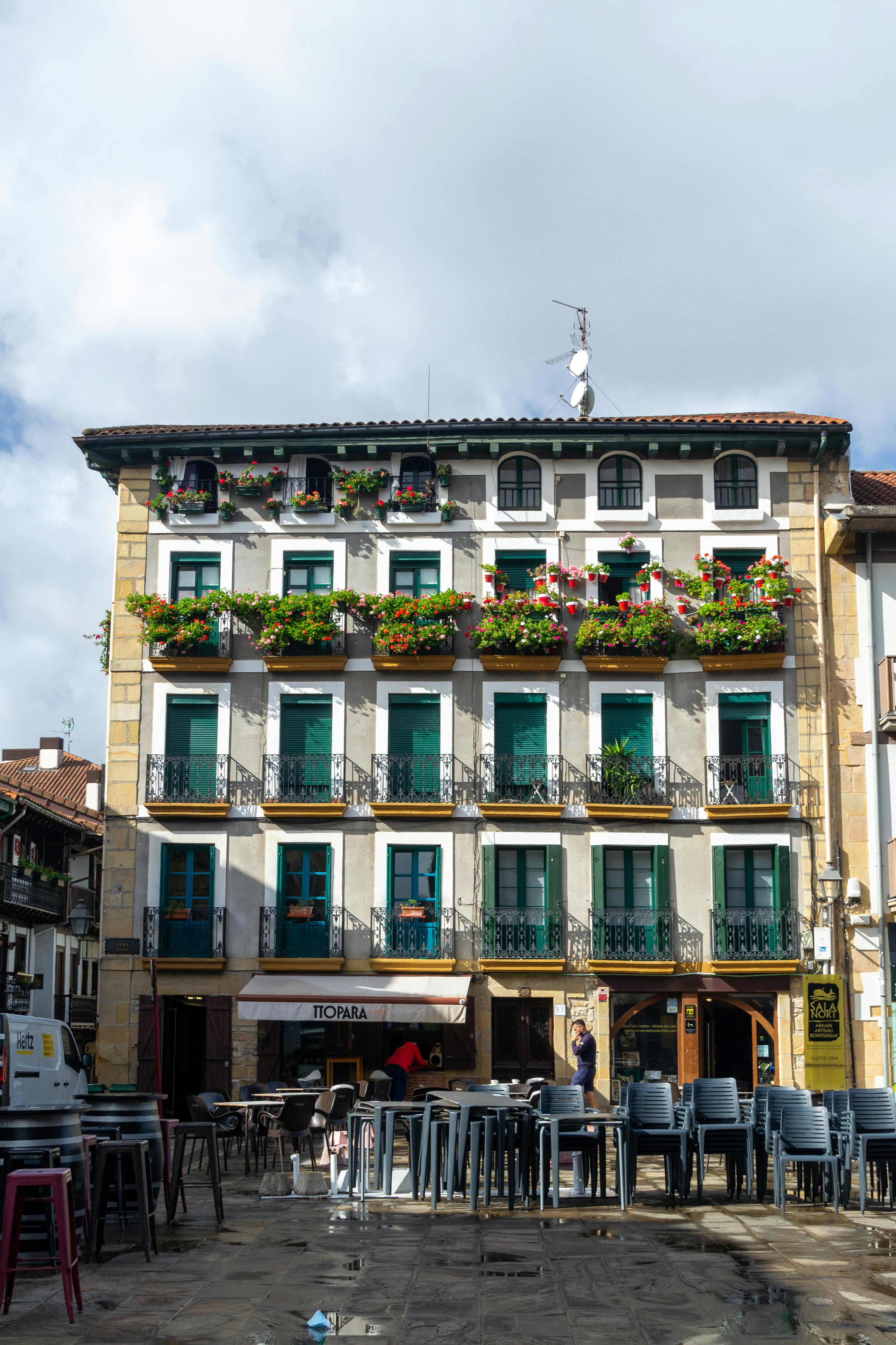 Photo by David Vives