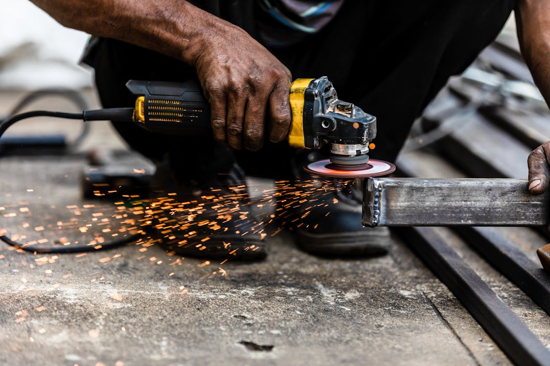 Gratis stockfoto met haakse slijper, ijzerwerk, industrie