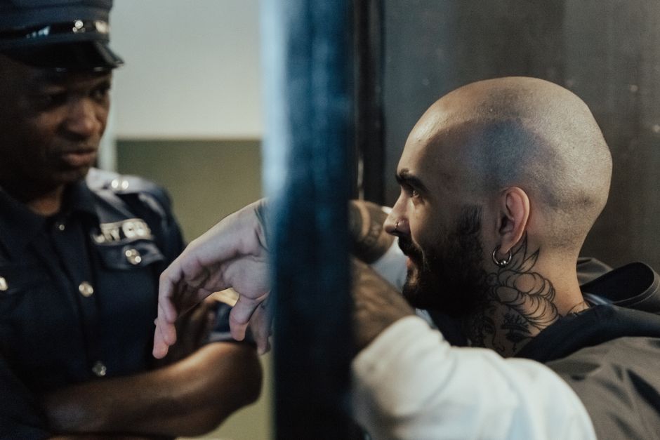 Bărbat evadat din spitalul de psihiatrie la Cluj, arestat după ce a agresat un polițist.
