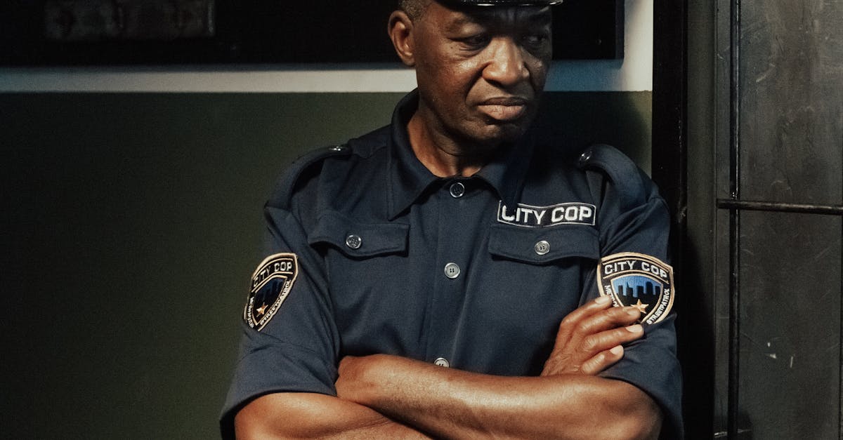 How much does a security officer earn per month