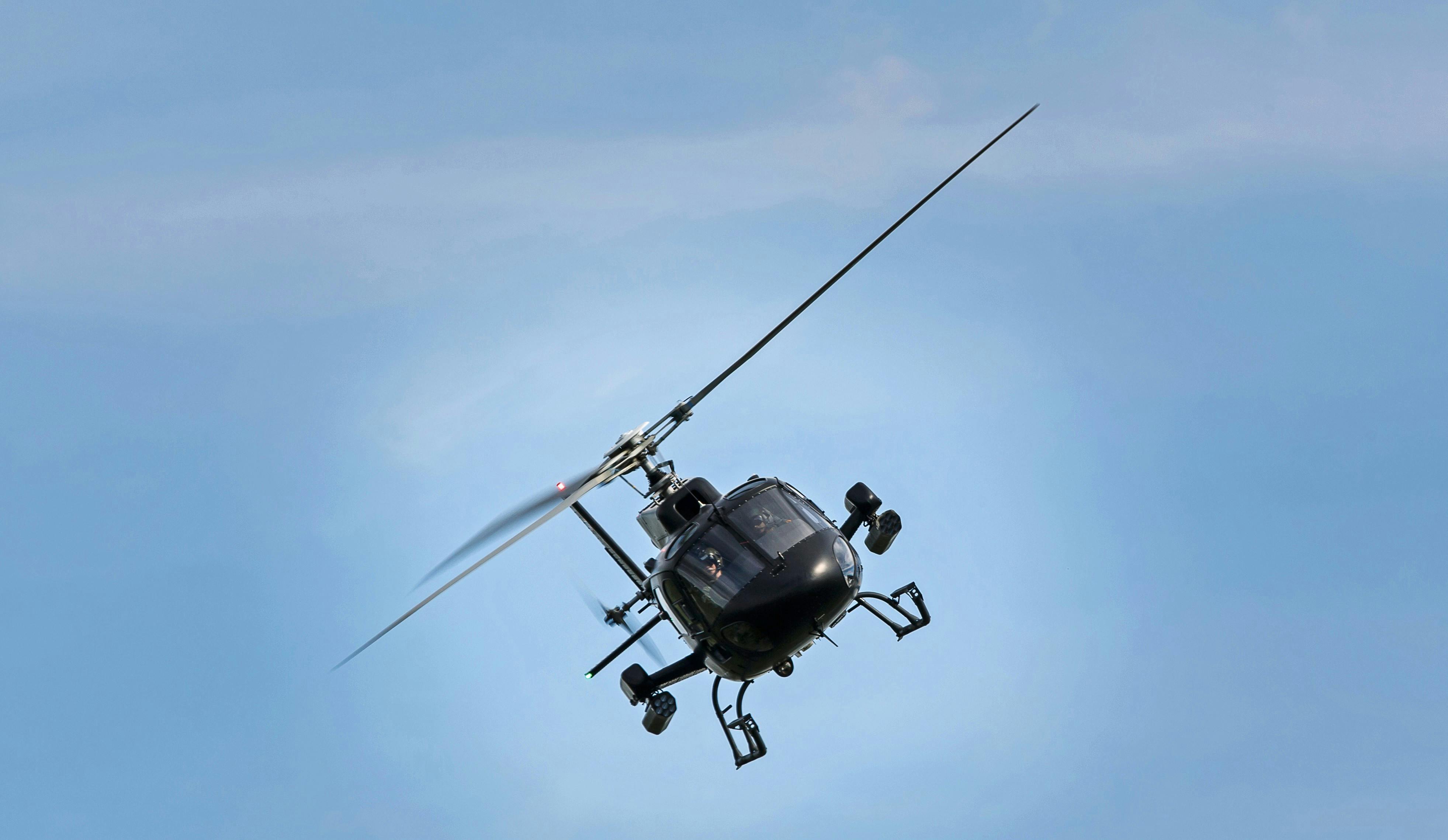 Helicopter Photos, Download The BEST Free Helicopter Stock Photos & HD  Images