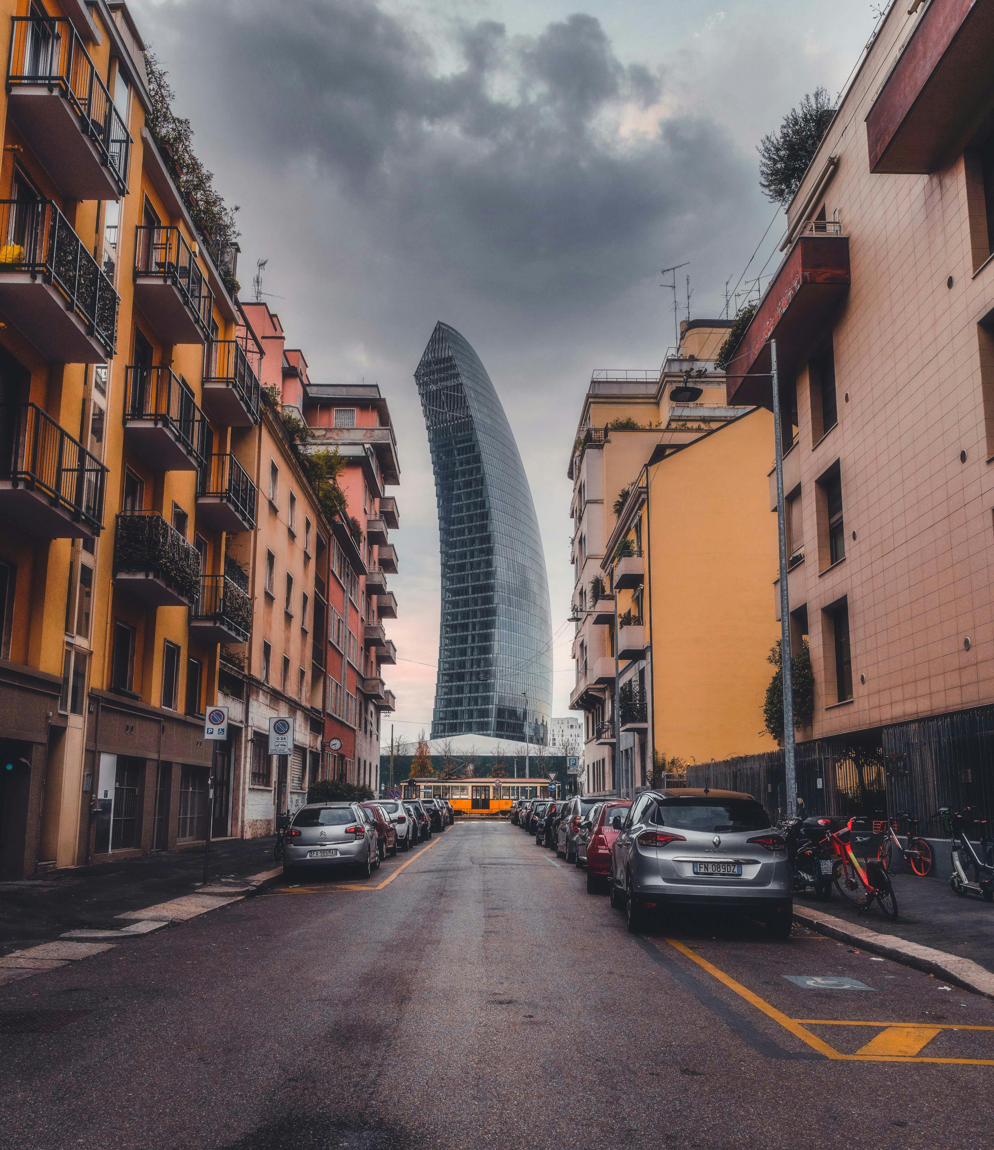 city road traffic italian