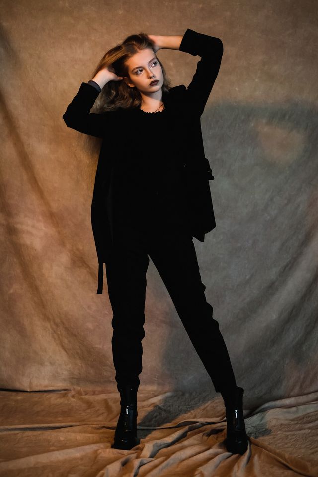 Woman wearing an all-black outfit