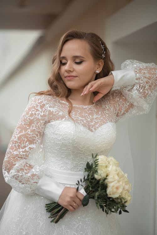 Free Bride in Wedding Dress Stock Photo