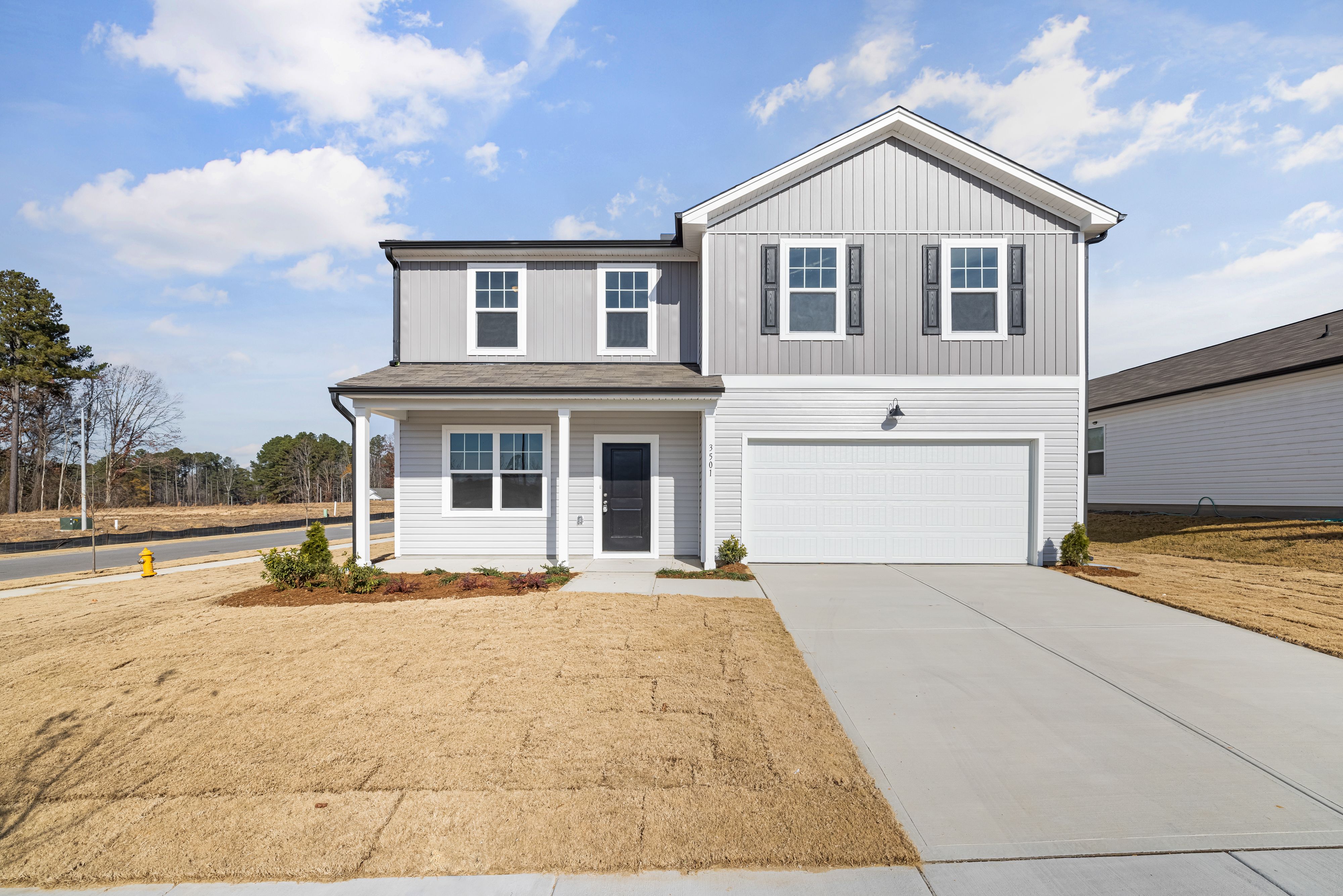 Brown and Gray House Near the Trees · Free Stock Photo