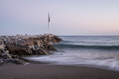 天性, 岩石海岸, 撞擊波浪 的 免費圖庫相片