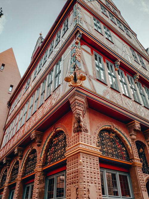 Free A striking view of a historic half-timbered building in Frankfurt, Germany. Stock Photo