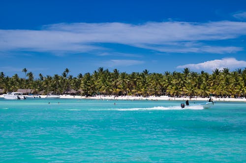 Kostenloses Stock Foto zu 4k, blauer himmel, boote