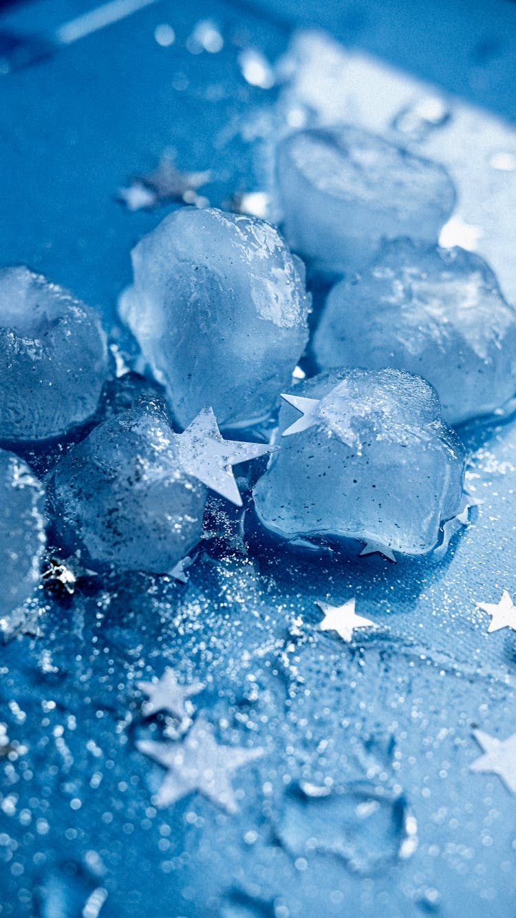 Star Shaped Decoration With Ice