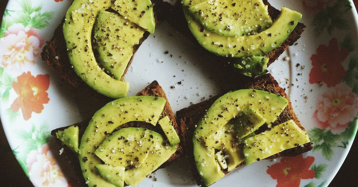 Beyond Avocado Toast: 10 Budget-Friendly Superfoods Dietitians Swear By in 2025