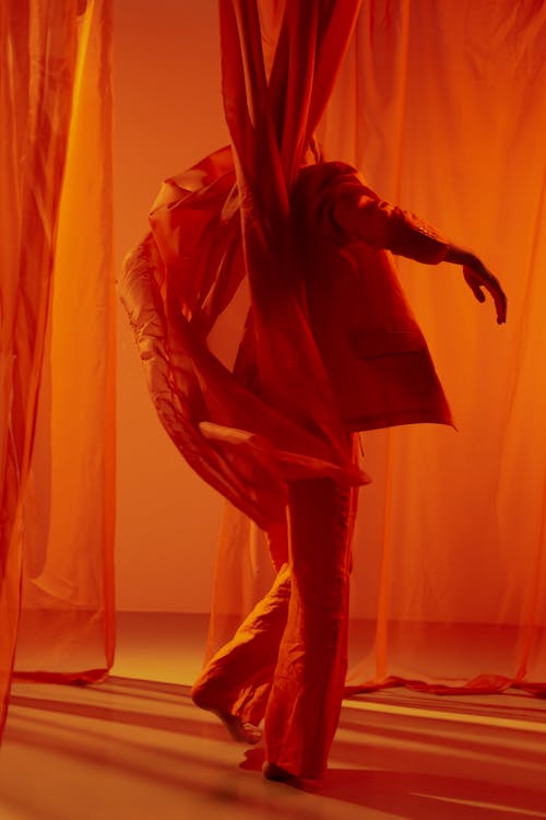 Fotos de stock gratuitas de bailando, contemporáneo, cortinas