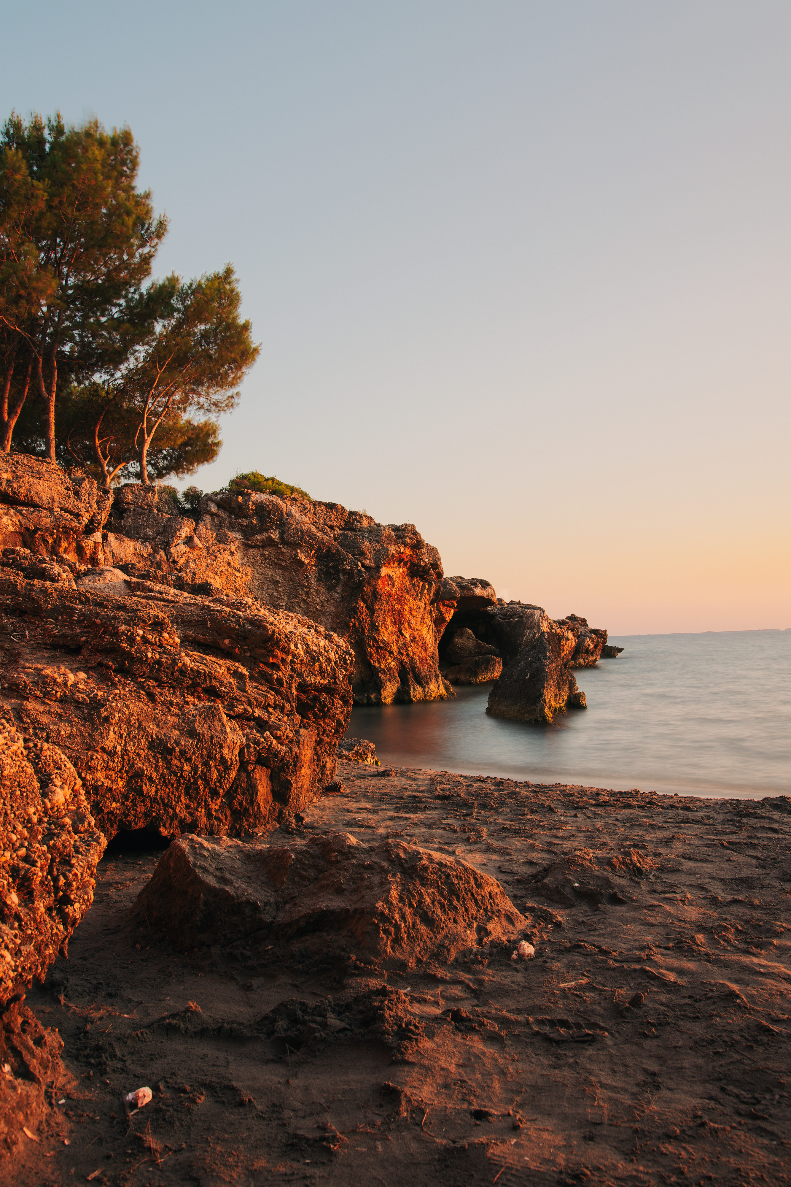 Brown Big Rocks on Seashore · Free Stock Photo