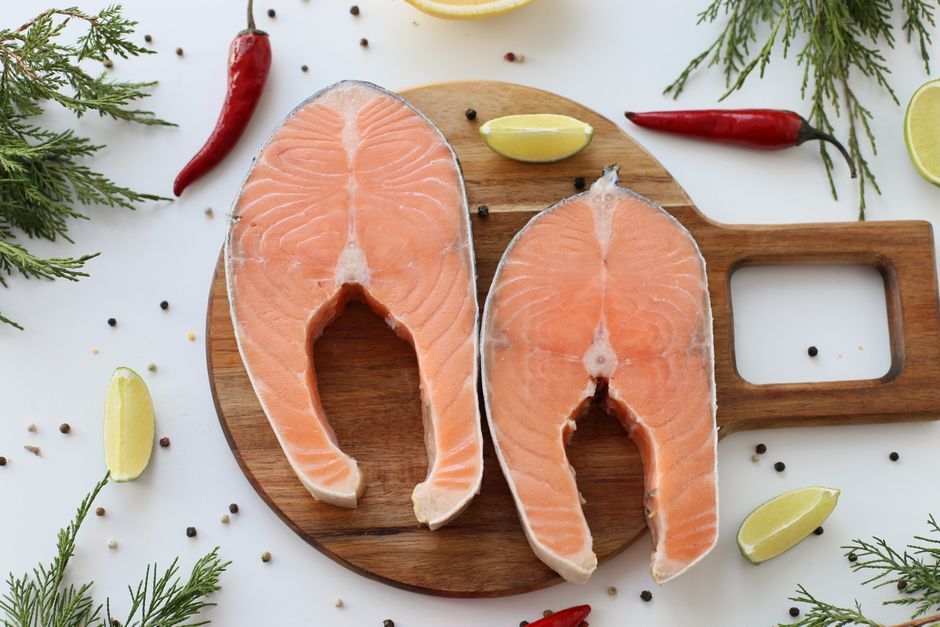 Свіжий лосось як джерело вітаміну D у продуктах харчування
