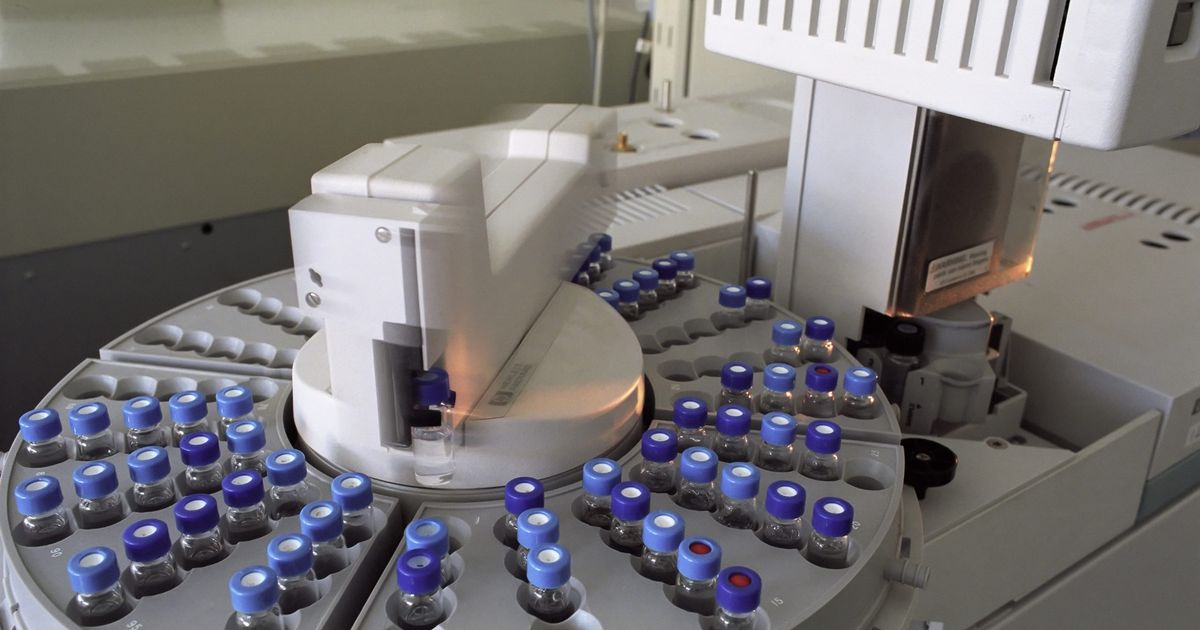 Chromatography vials in a laboratory instrument