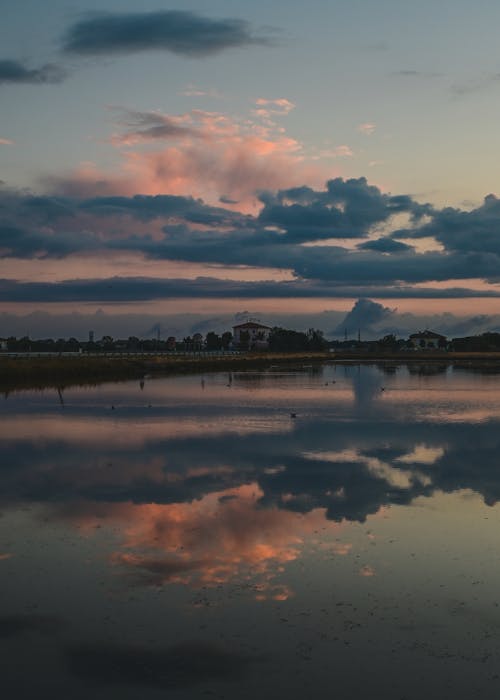 Ilmainen kuvapankkikuva tunnisteilla hämärä, järvi, maisema