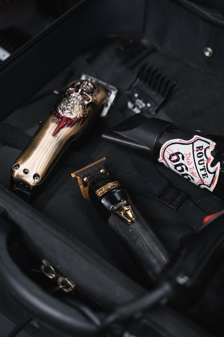 Black And Gold Tube Type Vape Kit