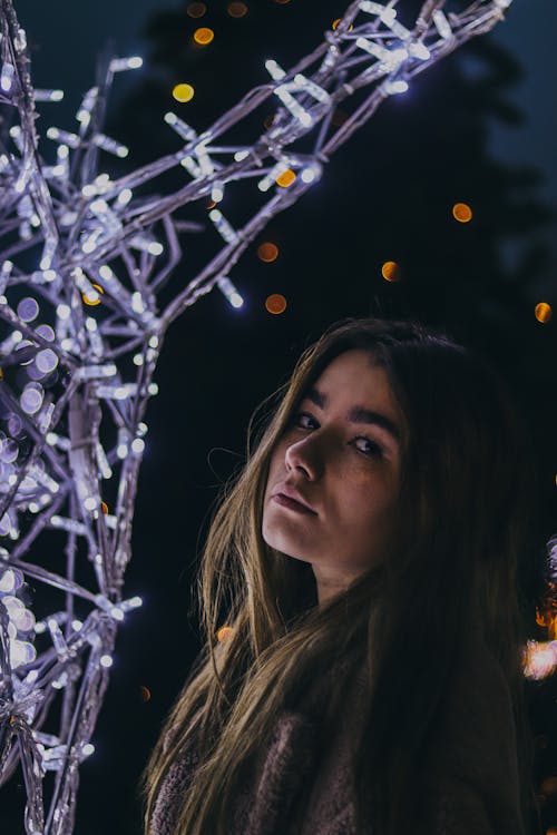 Foto profissional grátis de atraente, cabelo comprido, cativante