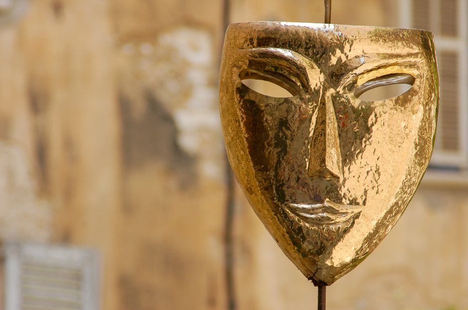 Kairó Egyiptomi Múzeum: Tutanhamon kincsei magyar szemmel – Tutankhamun golden mask close up