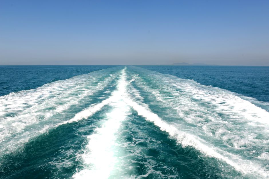 Iran Expands Demands Regarding Strait of Hormuz Amid Ongoing US Negotiations