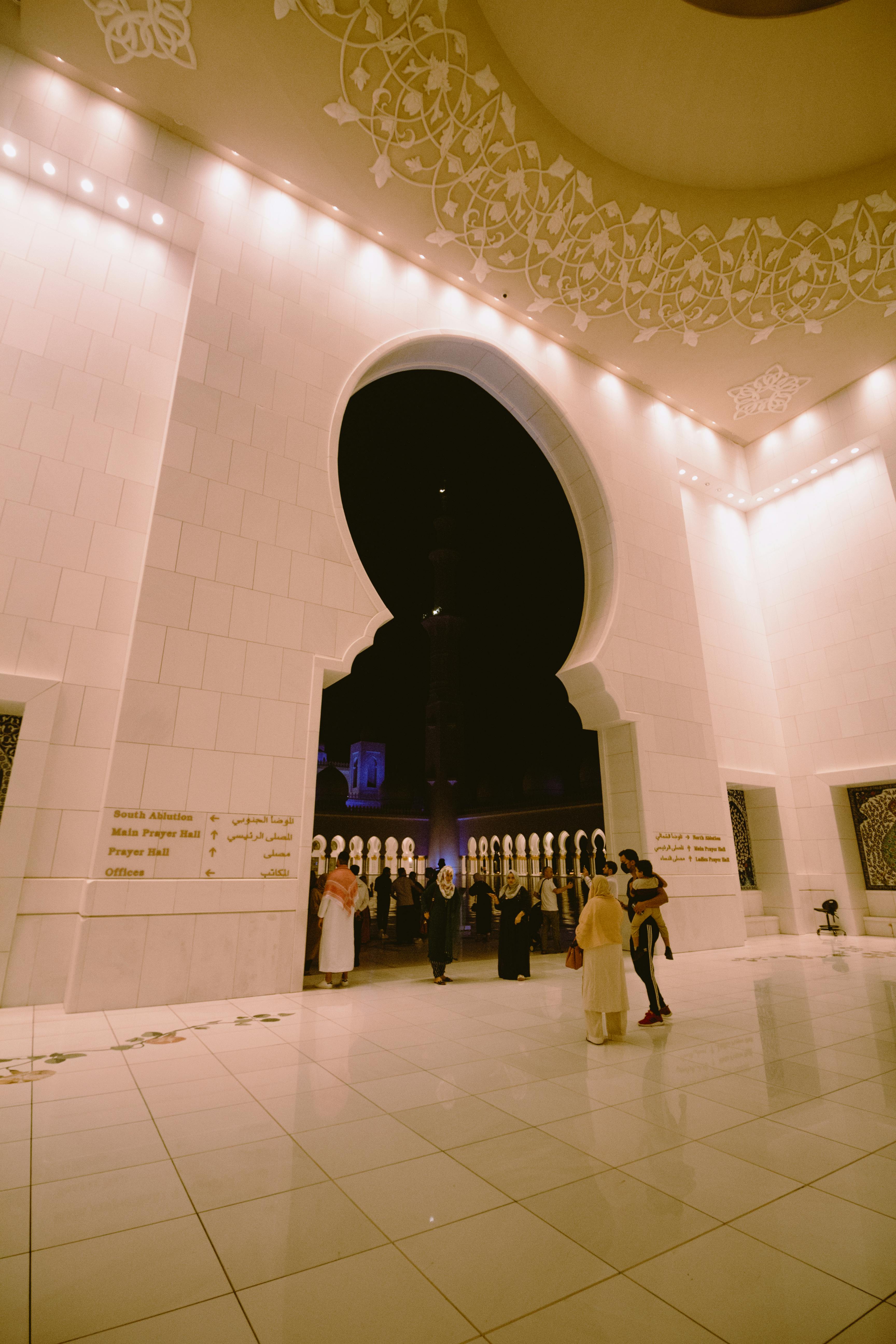 believers in sheikh zayed grand mosque