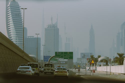 Foto stok gratis bangunan bertingkat tinggi, cityscape, jalan kota