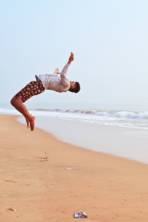 Foto profissional grátis de água, areia, beira-mar