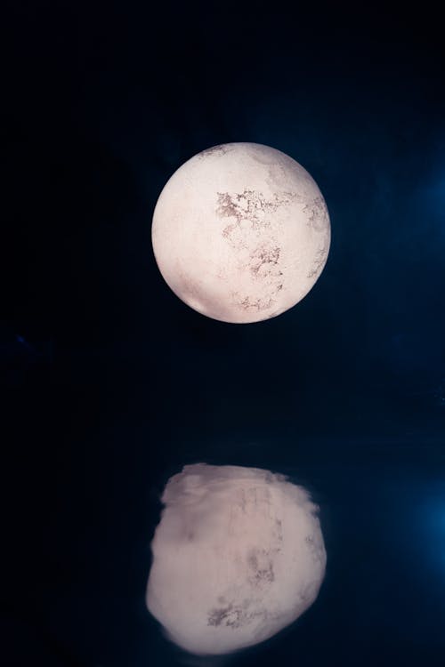 Free Full Moon over Water Stock Photo