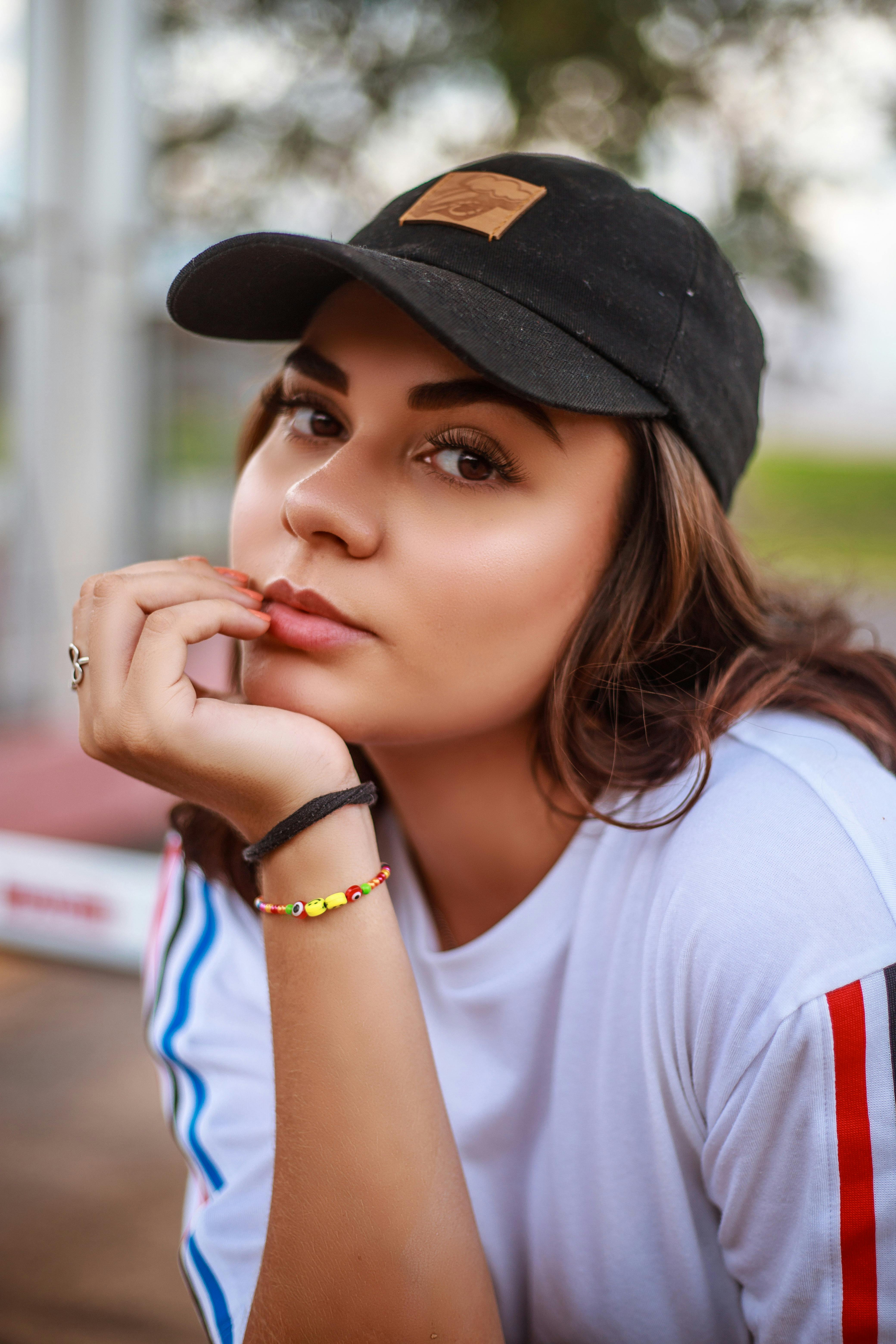 Girls Wearing Baseball Caps Backwards