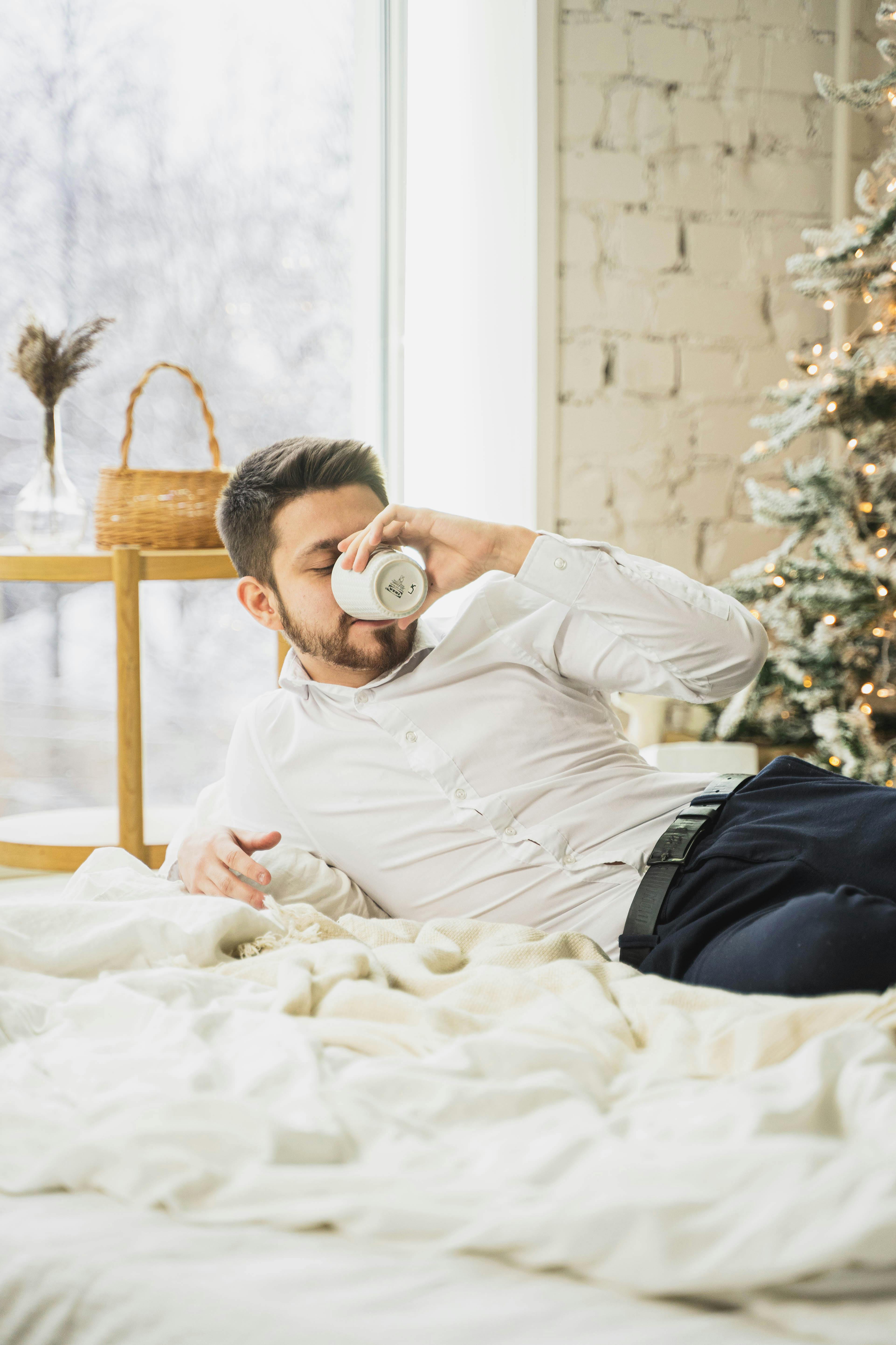 How long should you wait to go to bed after drinking water?