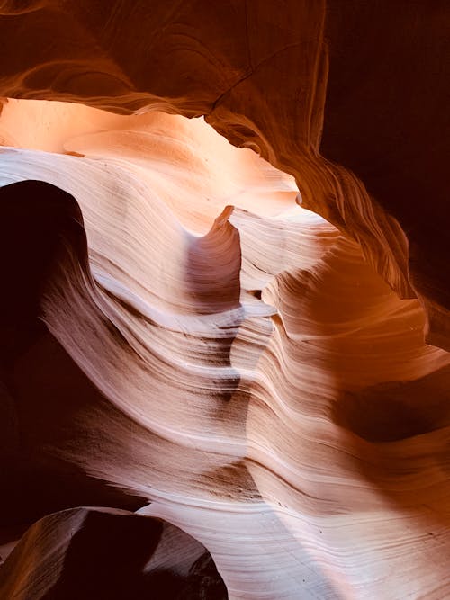 Kostenloses Stock Foto zu antelope canyon, aufnahme von unten, canyon